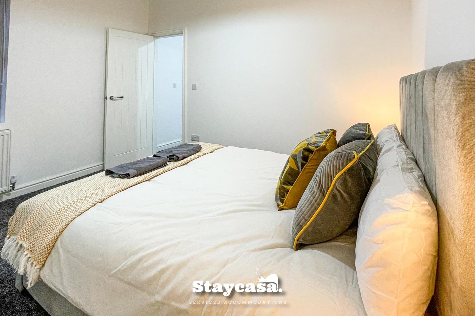 Princess Hideout 5Min To City With Street Parking Манчестър Екстериор снимка
