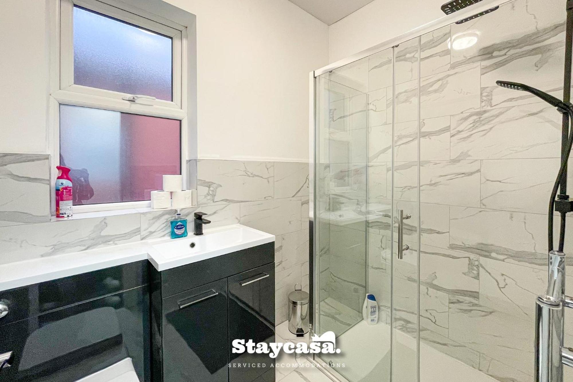 Princess Hideout 5Min To City With Street Parking Манчестър Екстериор снимка